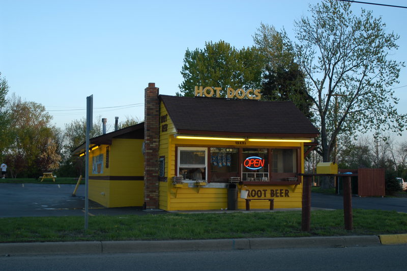 Bills Drive in - May 2003 (newer photo)